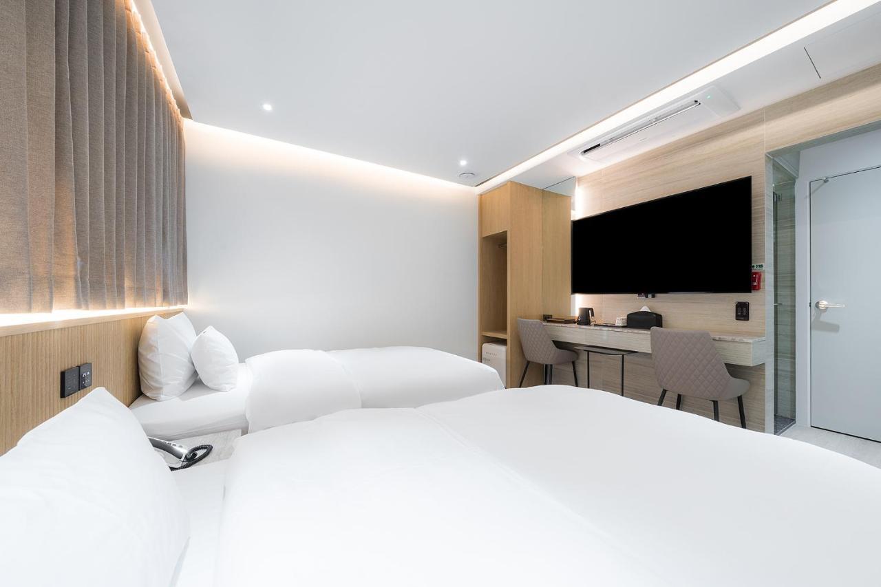 Brown Dot Hotel Pyeonghwa Plaza 木浦市 外观 照片