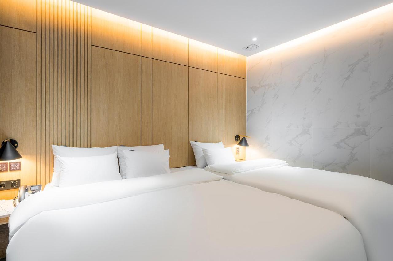 Brown Dot Hotel Pyeonghwa Plaza 木浦市 外观 照片