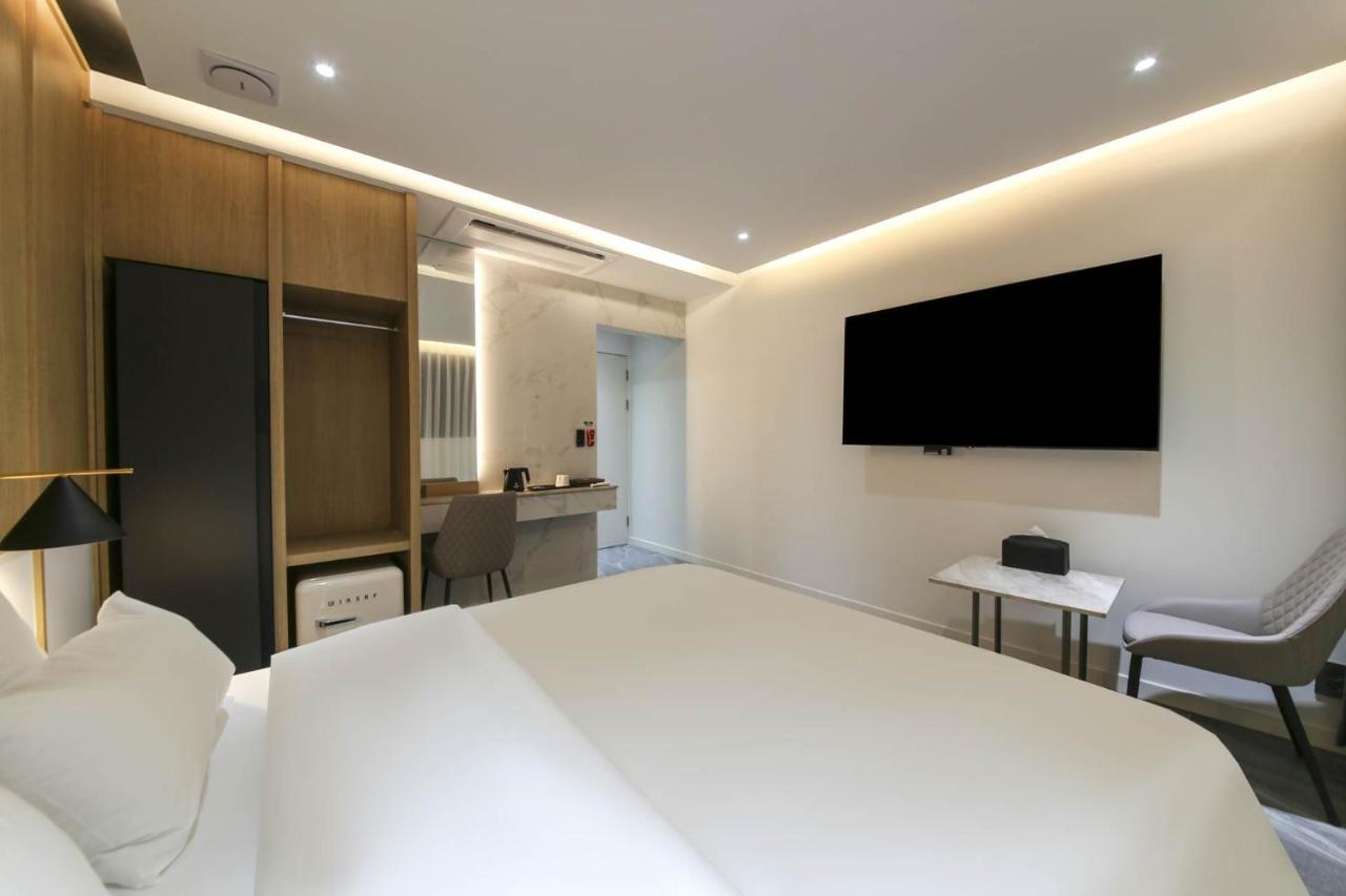 Brown Dot Hotel Pyeonghwa Plaza 木浦市 外观 照片