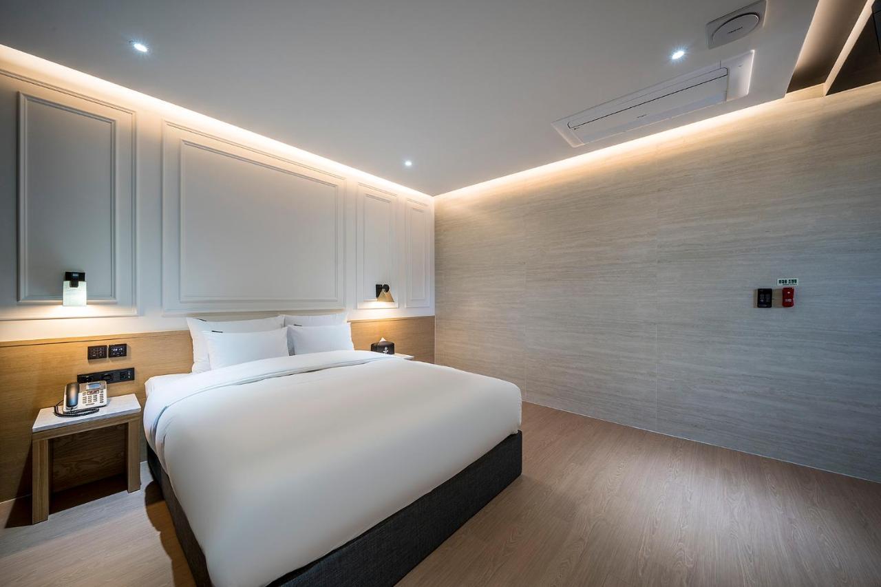 Brown Dot Hotel Pyeonghwa Plaza 木浦市 外观 照片