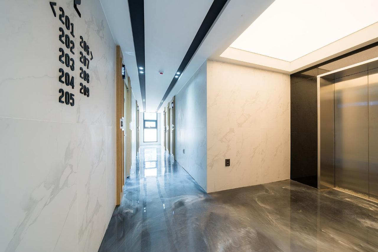 Brown Dot Hotel Pyeonghwa Plaza 木浦市 外观 照片