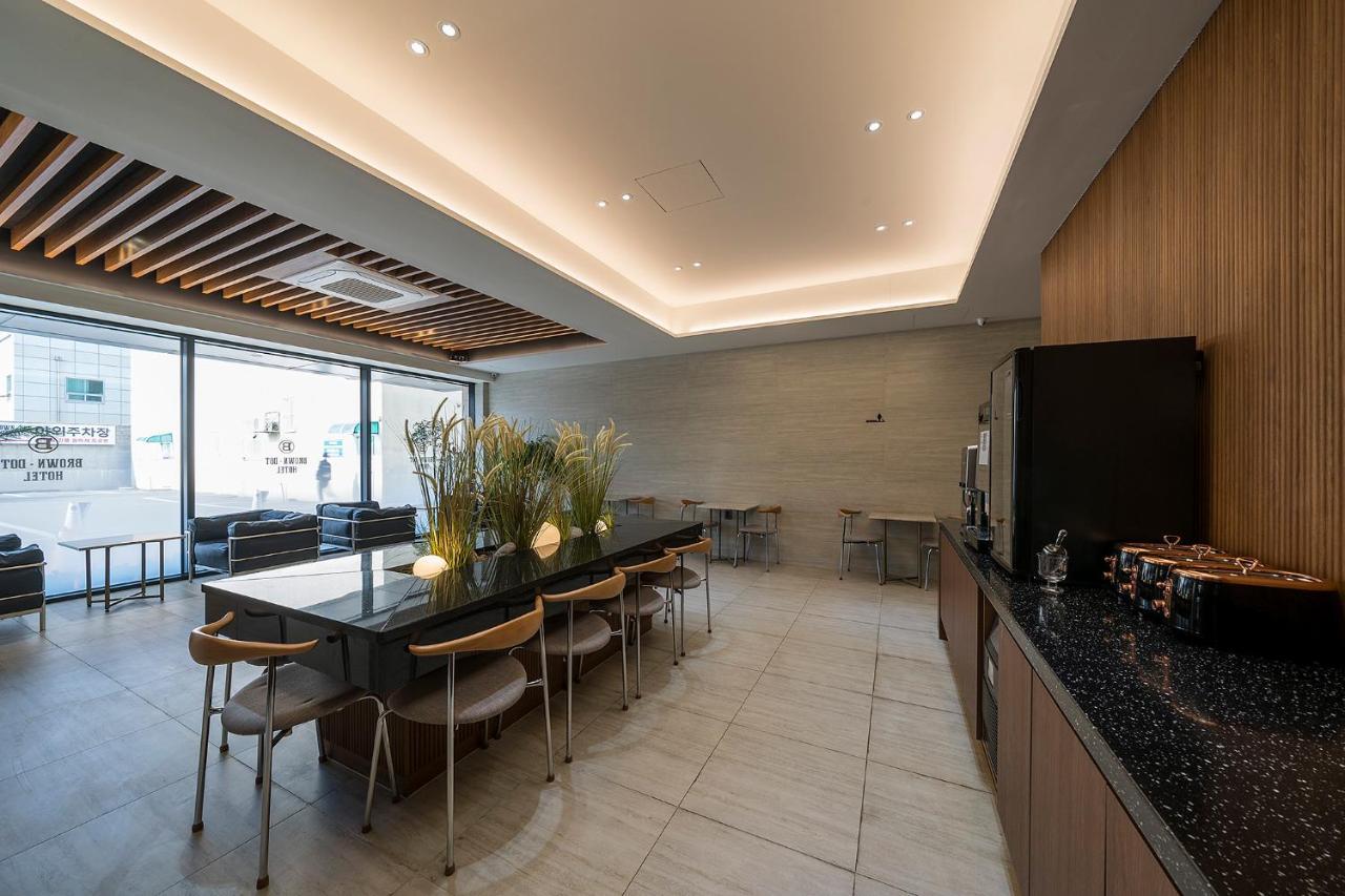 Brown Dot Hotel Pyeonghwa Plaza 木浦市 外观 照片